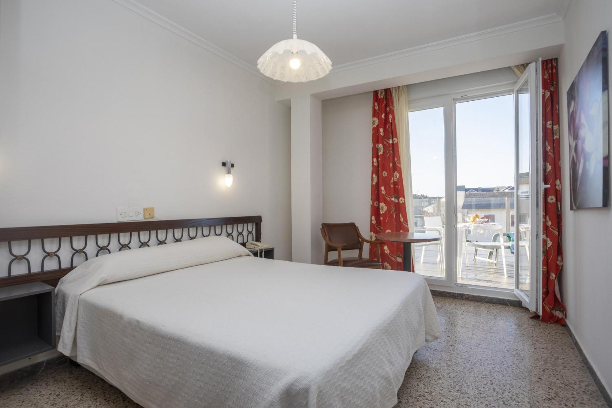 טאפיה דה קסרייגו Hotel La Ruta מראה חיצוני תמונה