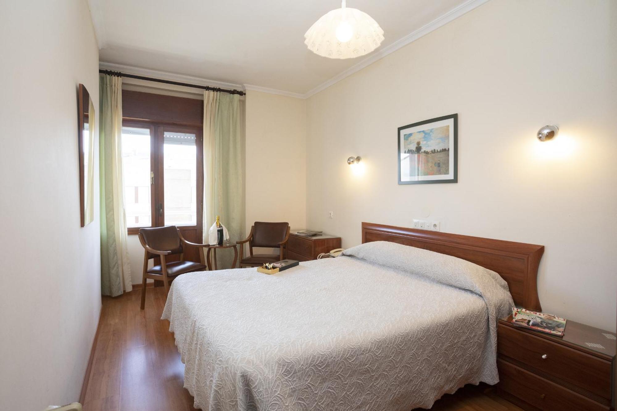 טאפיה דה קסרייגו Hotel La Ruta מראה חיצוני תמונה