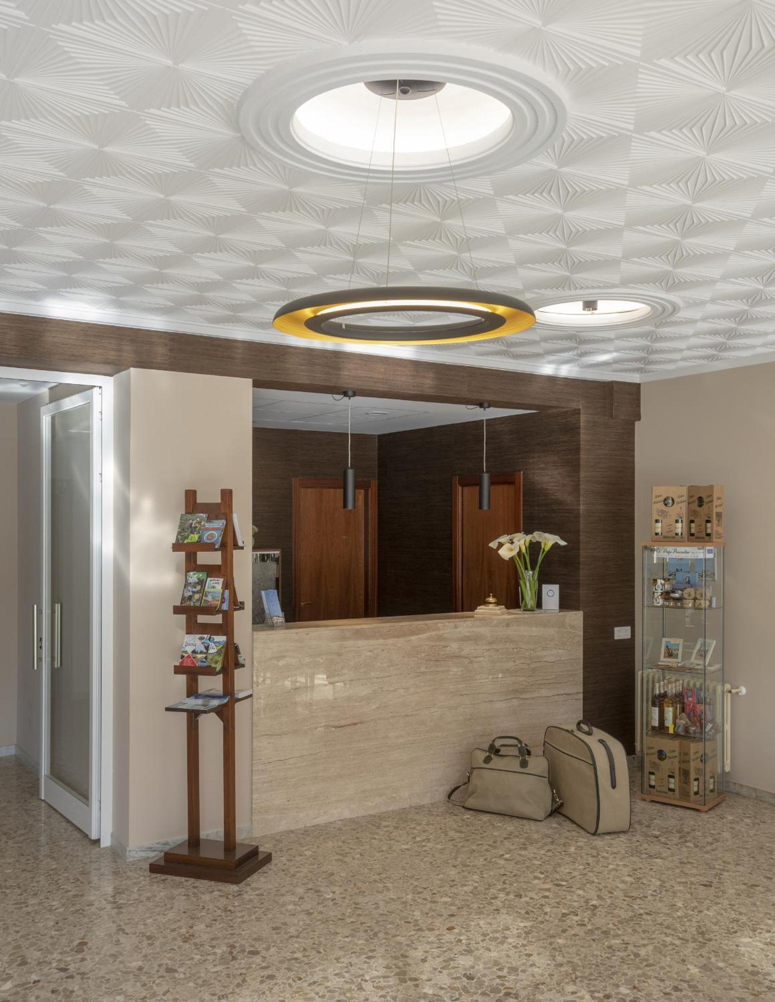 טאפיה דה קסרייגו Hotel La Ruta מראה חיצוני תמונה