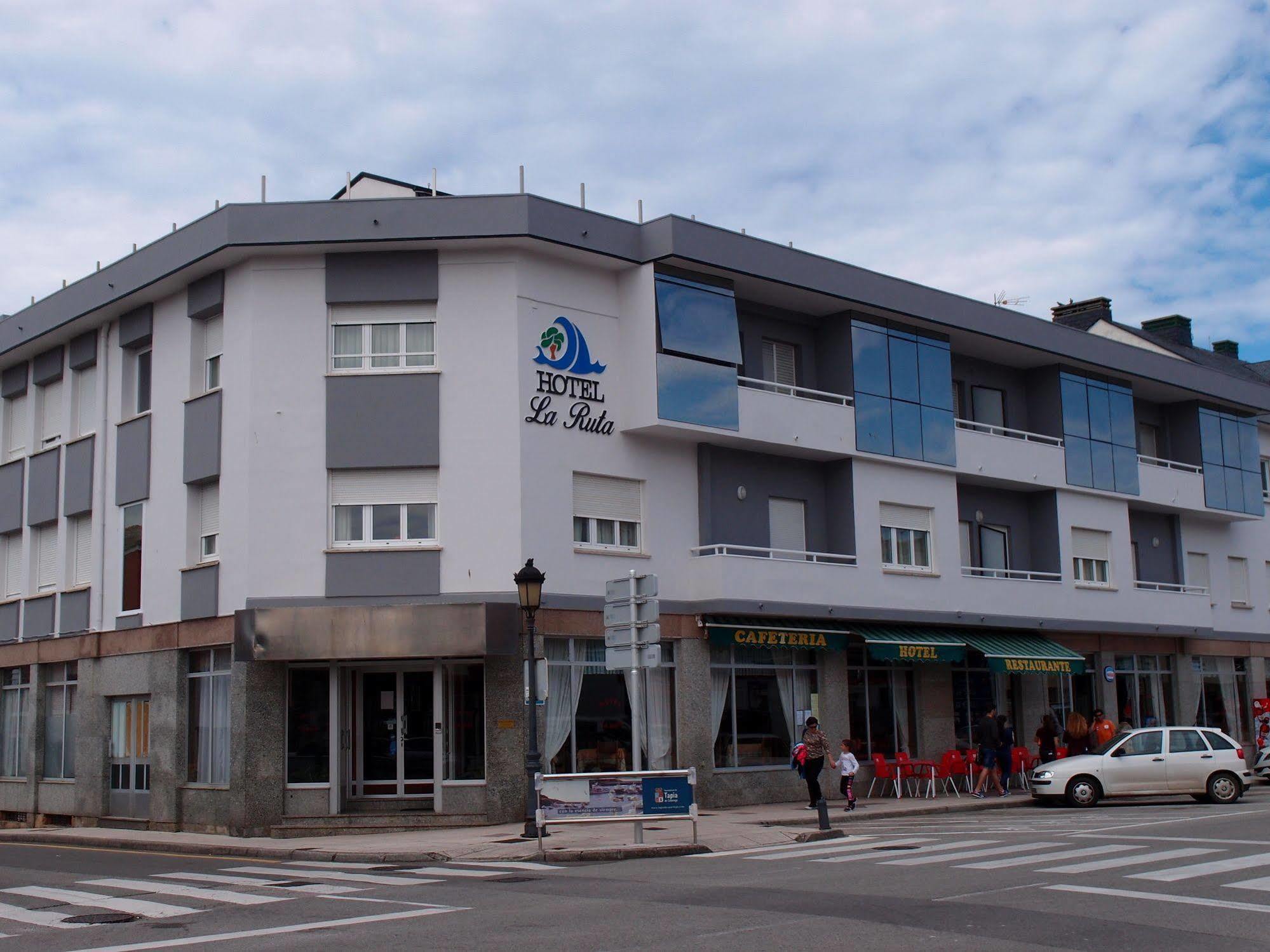 טאפיה דה קסרייגו Hotel La Ruta מראה חיצוני תמונה